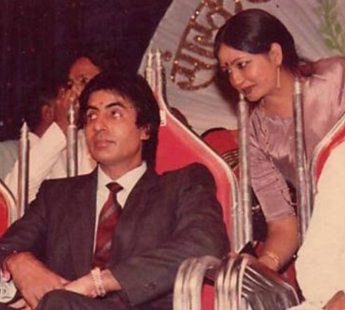 Aasha Singh Jaiswal with Amitabh Bachchan in 1986