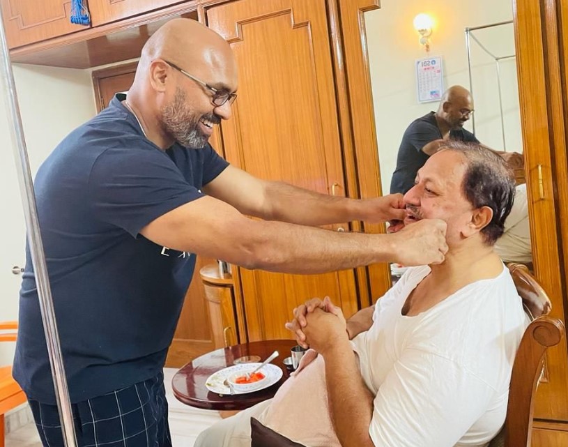 Arvind Dharmapuri with his dad