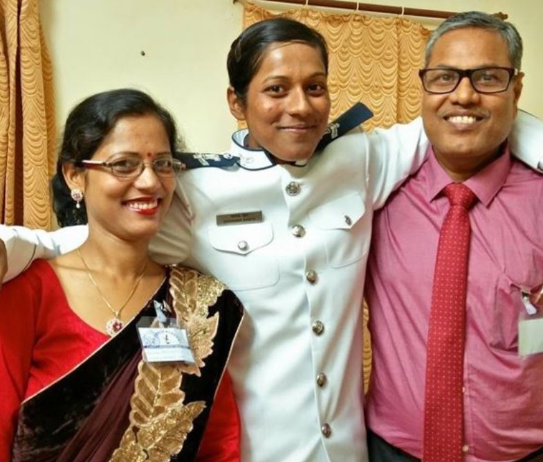 Bhawana Kanth with her parents