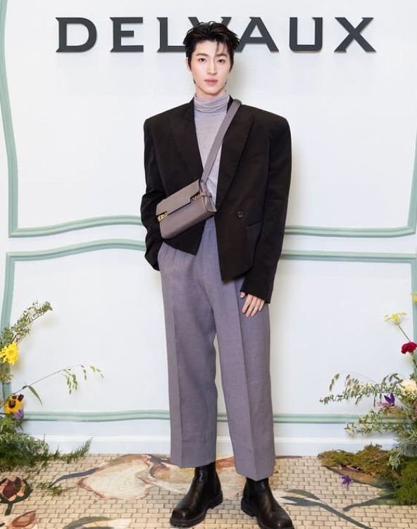 Blue Pongtiwat height