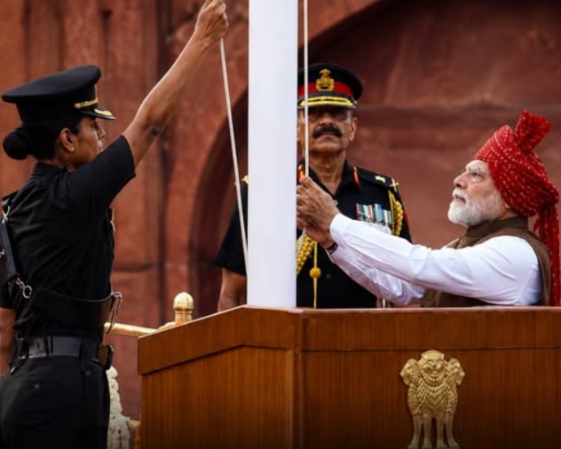 Captain Sonia Singh Chauhan, while assisting Prime Minister Narendra Modi in hoisting the National Flag at the Red Fort on 15 August 2026