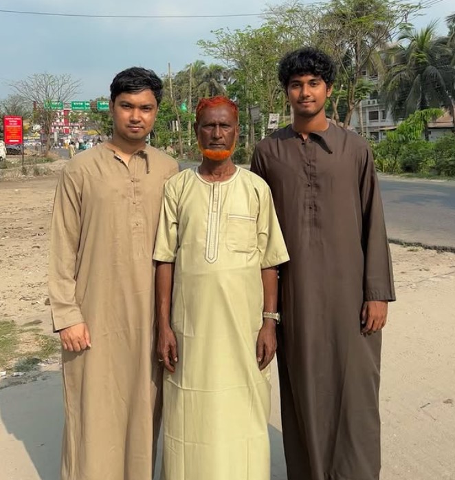 Hasan Mahmud with his father and brother