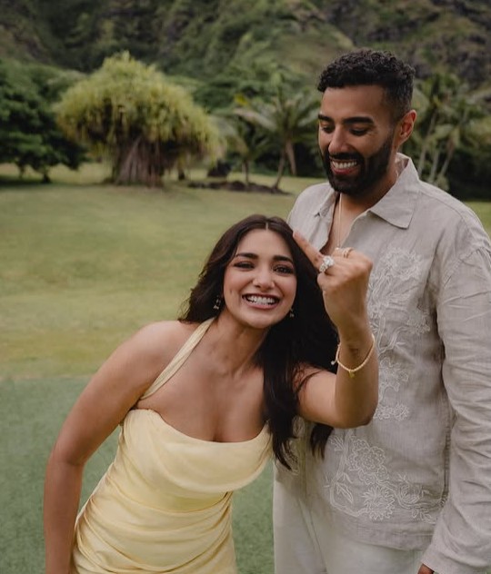 Kaaran Dhanak and his girlfriend Jiya Shankar