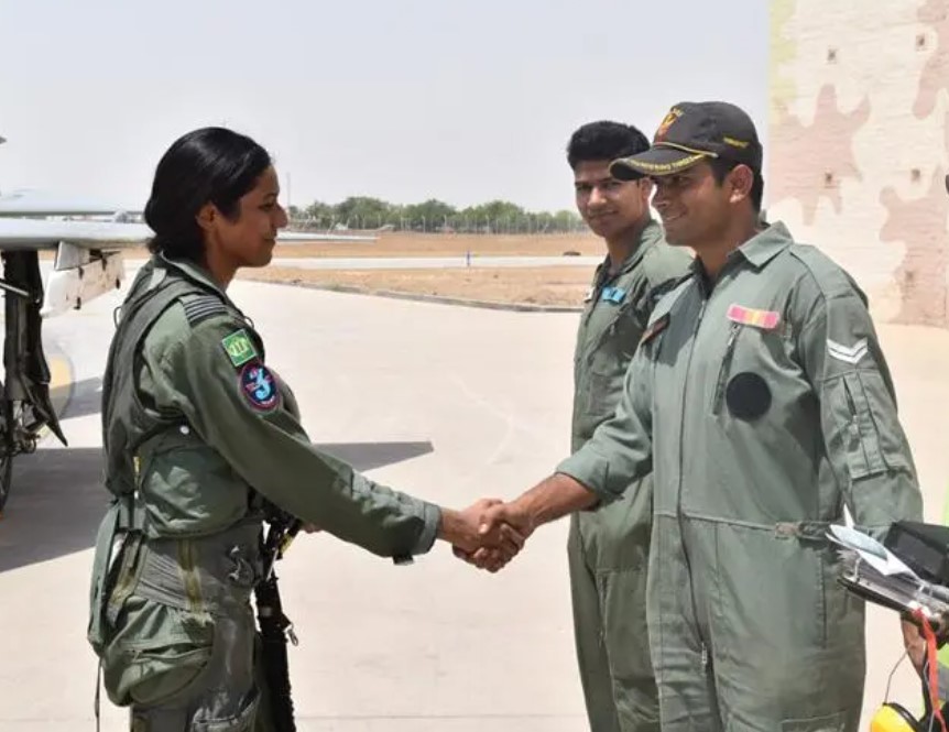 Lt Bhawana Kanth is first woman fighter pilot to qualify for combat duty