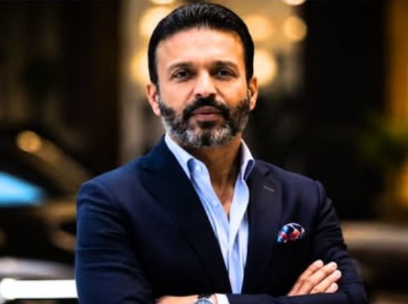 Manav Sardana bio