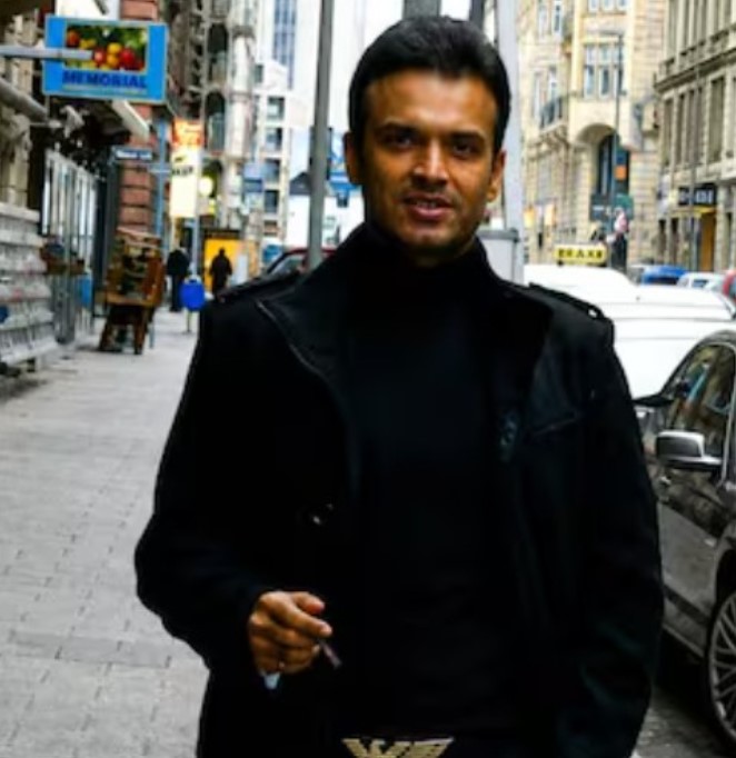 Manav Sardana's old image