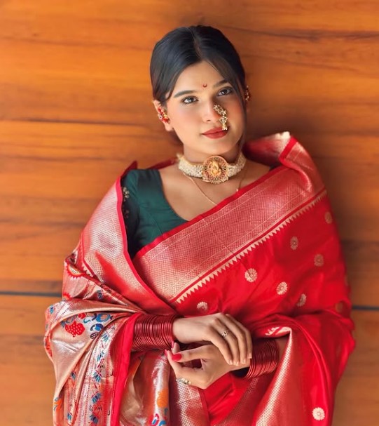 Mansi Manju Satish Suravase bio