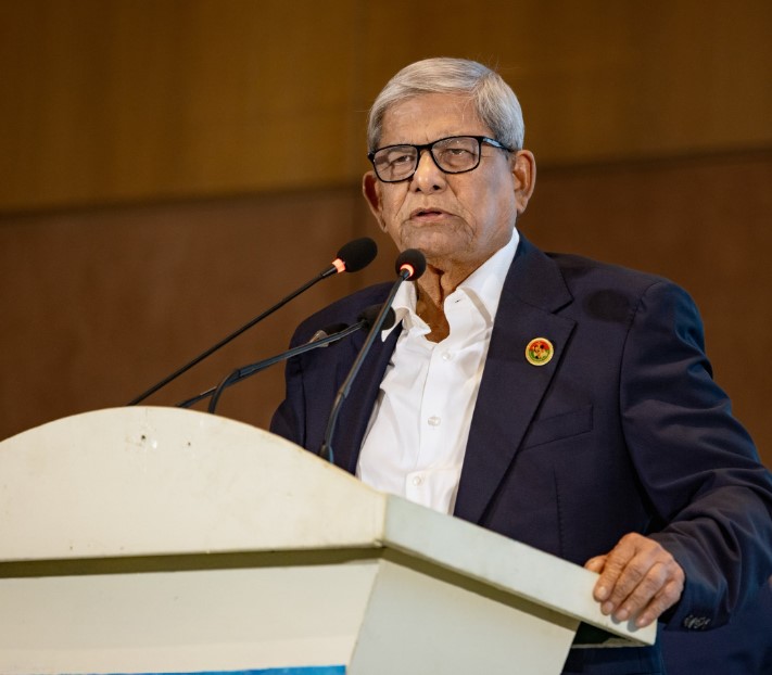 Mirza Fakhrul Islam Alamgir career