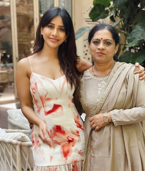 Nabha Natesh with her mom