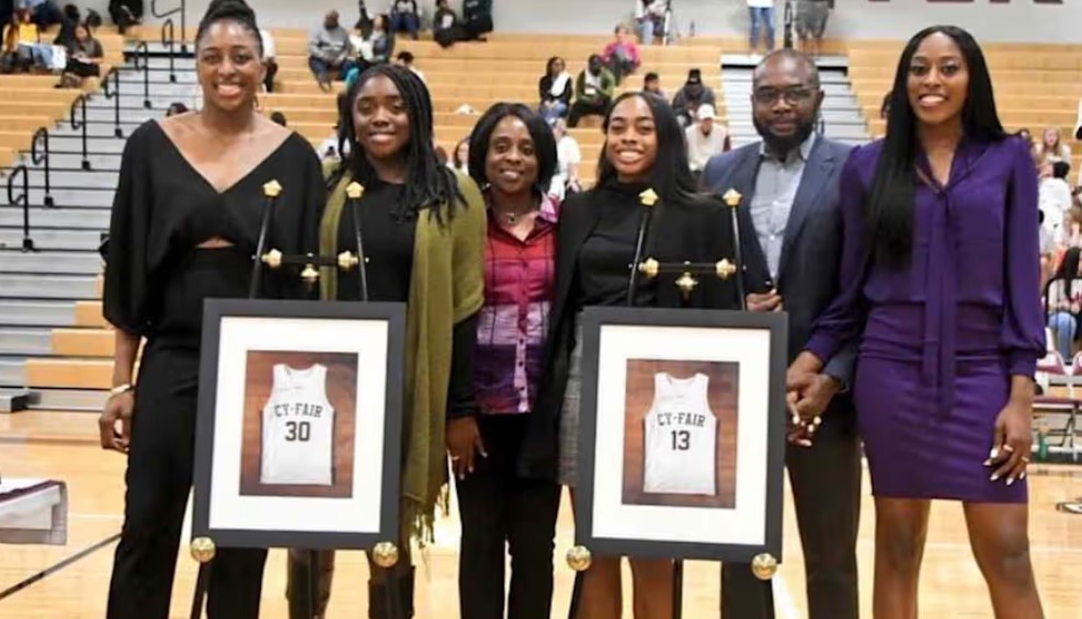 Nneka Ogwumike with her parents and sisters