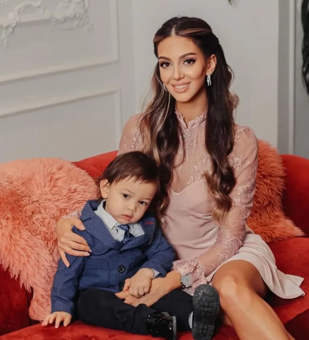 Oksana Voevodina with her son
