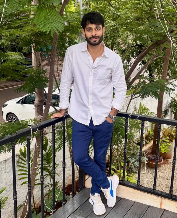 Teja Kalvakota height
