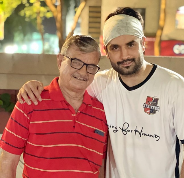 Vivian Dsena with his dad